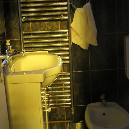 Artemida Guest house